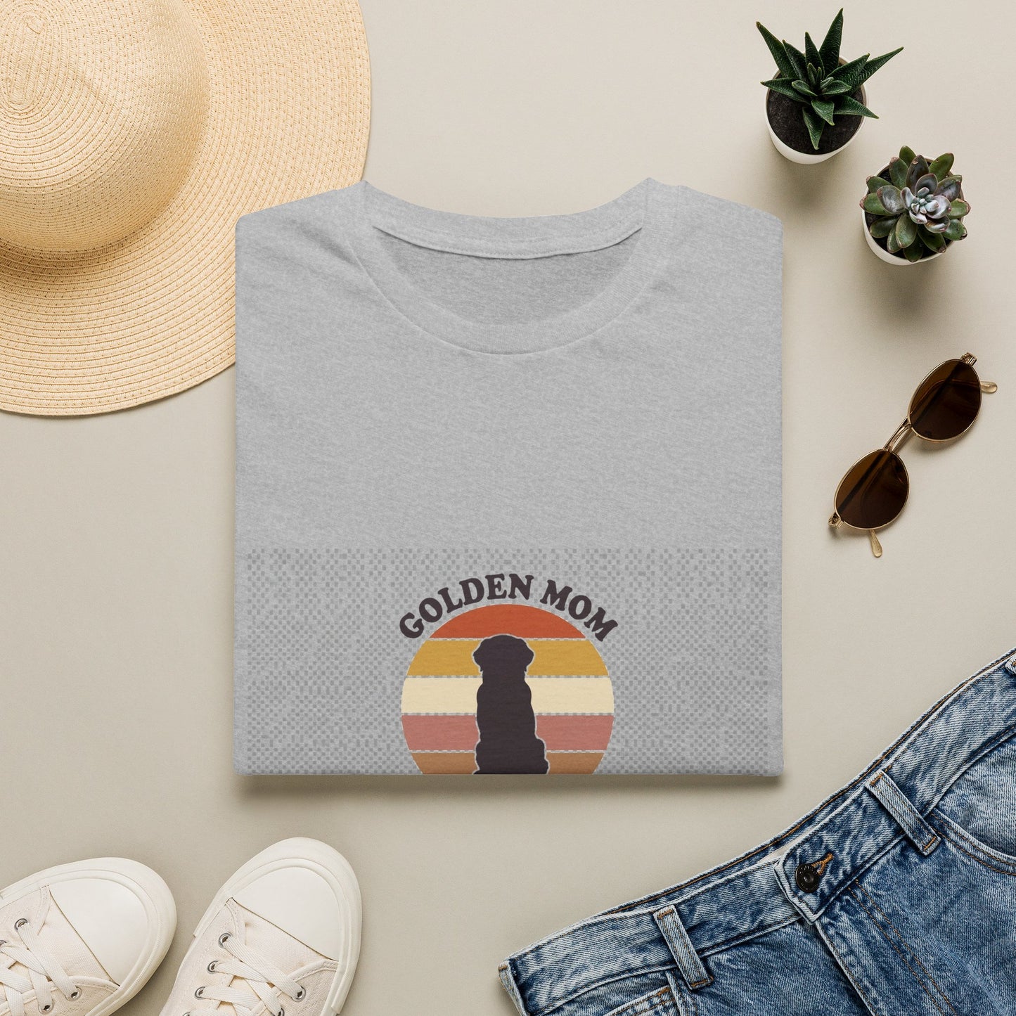 Golden Retriever Mom Shirt - Retro Sunset Tee
